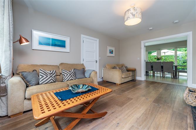 https://photos-a.propertyimages.ie/media/3/1/7/5009713/05203da8-43d5-466c-8048-dbc0087ba049_l.jpg