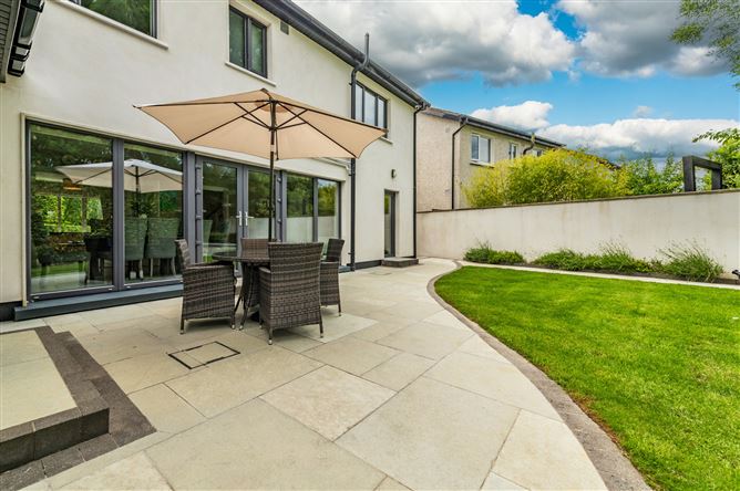 https://photos-a.propertyimages.ie/media/3/1/7/5009713/05203da8-43d5-466c-8048-dbc0087ba049_l.jpg