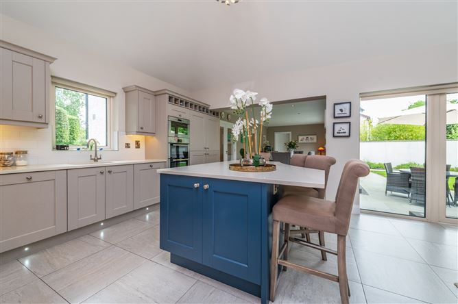 https://photos-a.propertyimages.ie/media/3/1/7/5009713/05203da8-43d5-466c-8048-dbc0087ba049_l.jpg