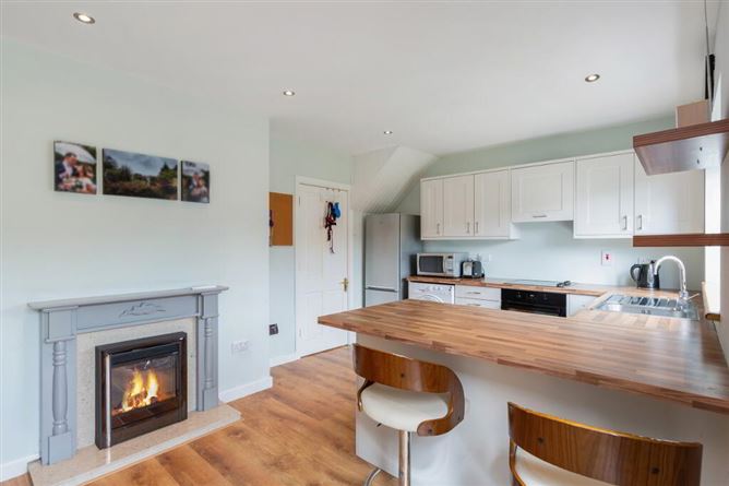 9 Hillcrest Walk, Lucan, Dublin