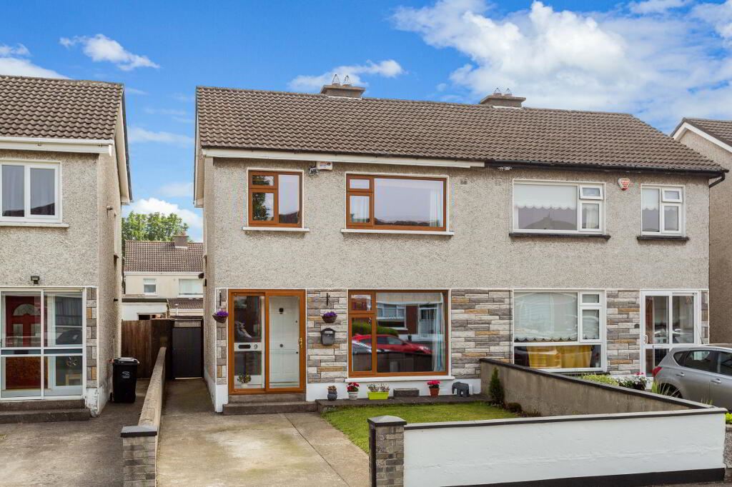 9 Hillcrest Walk, Lucan, Dublin