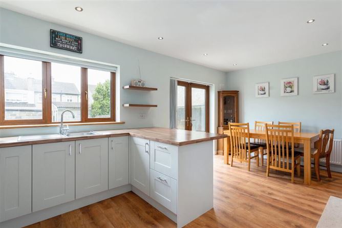 9 Hillcrest Walk, Lucan, Dublin
