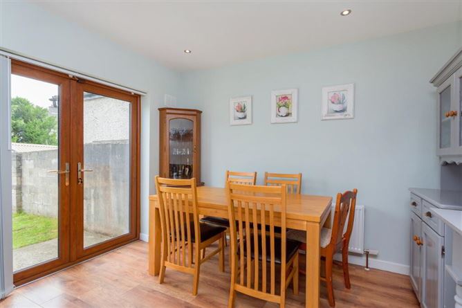 9 Hillcrest Walk, Lucan, Dublin