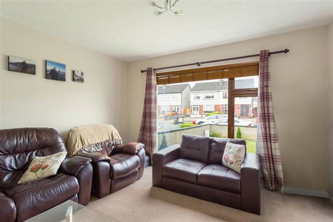 9 Hillcrest Walk, Lucan, Dublin