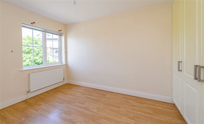 76 Knightsbrook Crescent, Trim, Meath