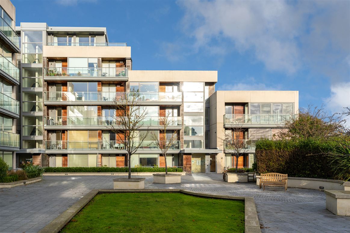 37 Turnstone, Thornwood, Booterstown Avenue, Blackrock, County Dublin