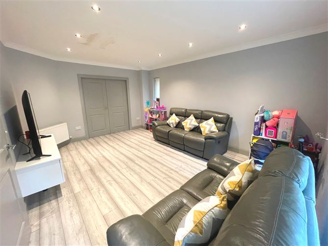 14 Tullyhall Close, Lucan, Co. Dublin