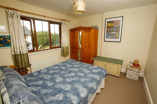8 Tochar View, Causeway, Co. Kerry
