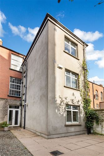 The Moorings, 13 Charleville Mall, North Strand, Dublin 1