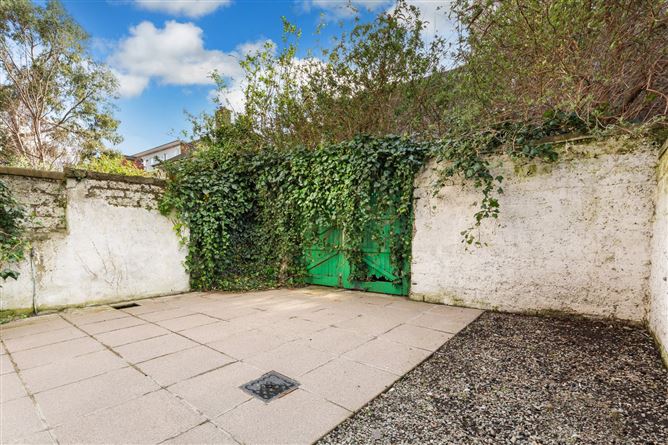 The Moorings, 13 Charleville Mall, North Strand, Dublin 1