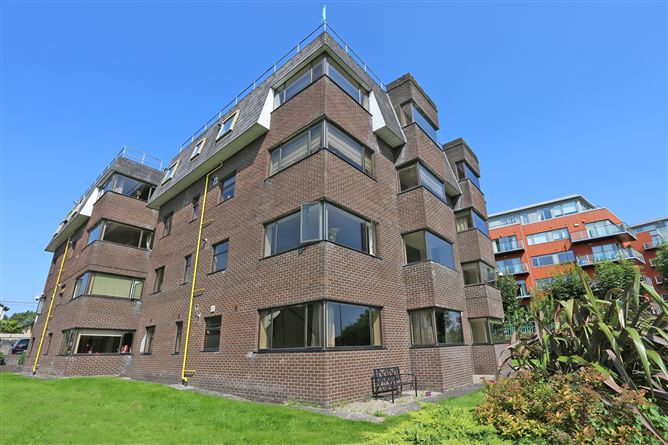 10 Strand Court, O' Callaghan Strand, Limerick