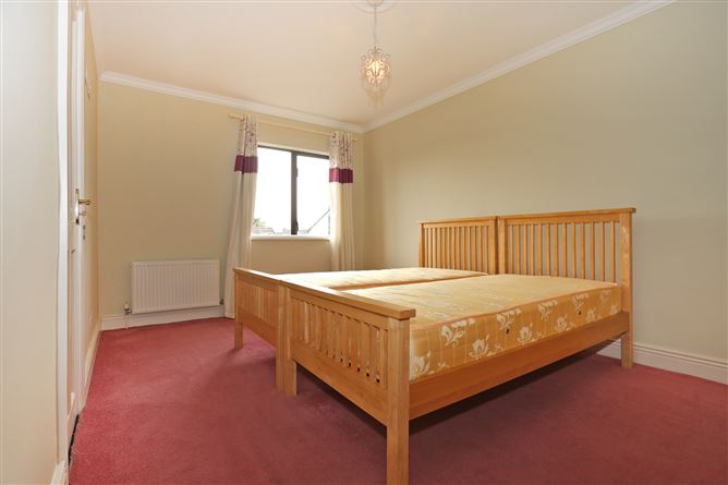 10 Strand Court, O' Callaghan Strand, Limerick
