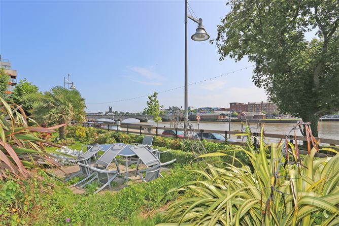10 Strand Court, O' Callaghan Strand, Limerick