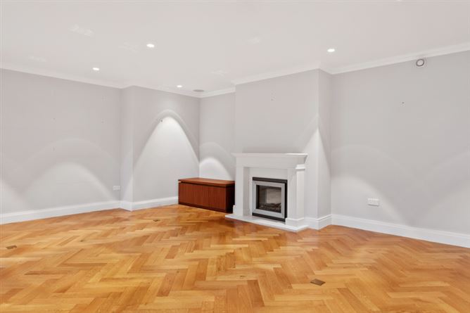 65 Shrewsbury Square Dublin 4, Dublin 4, Dublin