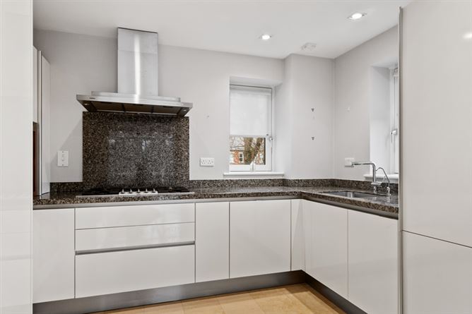 65 Shrewsbury Square Dublin 4, Dublin 4, Dublin