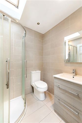 Photo 15 of 23 — 27 Bloomfield Avenue, Dublin 8
