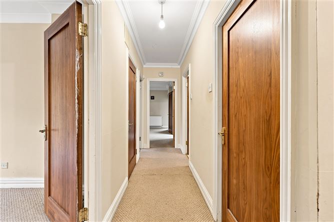 2 Seamount House, St Johns Road, Sandymount, Dublin 4