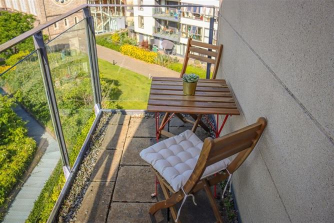 45 Ramleh Hall, Mount Saint Annes, Milltown, Dublin 6