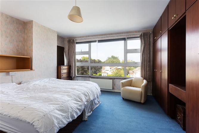 23 Hainault Drive, Foxrock, Dublin 18