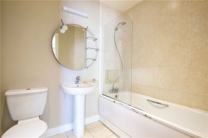 20 Tarmon Harbour, Tarmonbarry, Co. Roscommon