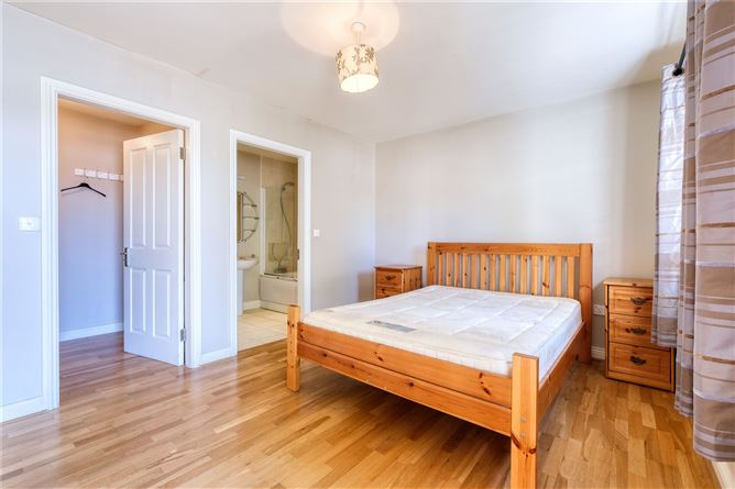 20 Tarmon Harbour, Tarmonbarry, Co. Roscommon