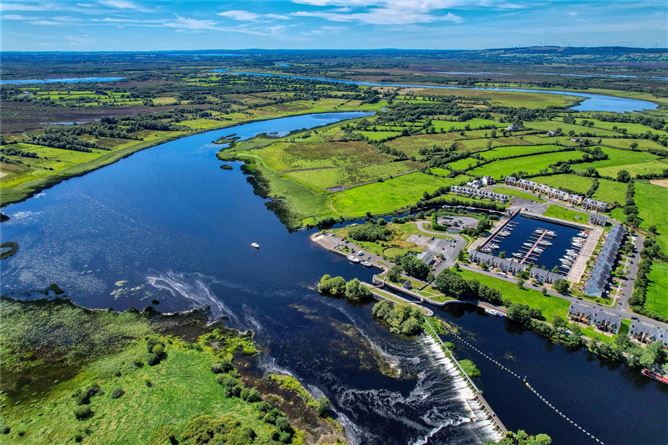 20 Tarmon Harbour, Tarmonbarry, Co. Roscommon