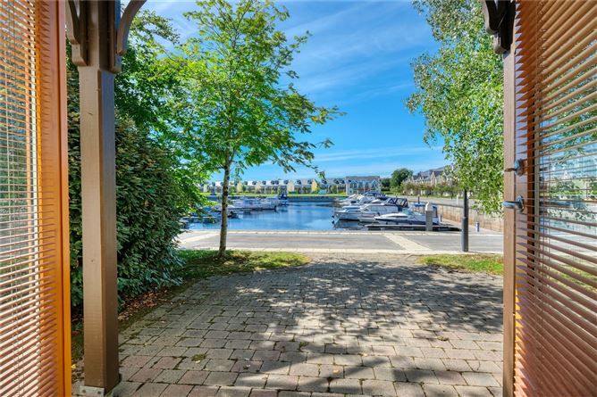 20 Tarmon Harbour, Tarmonbarry, Co. Roscommon