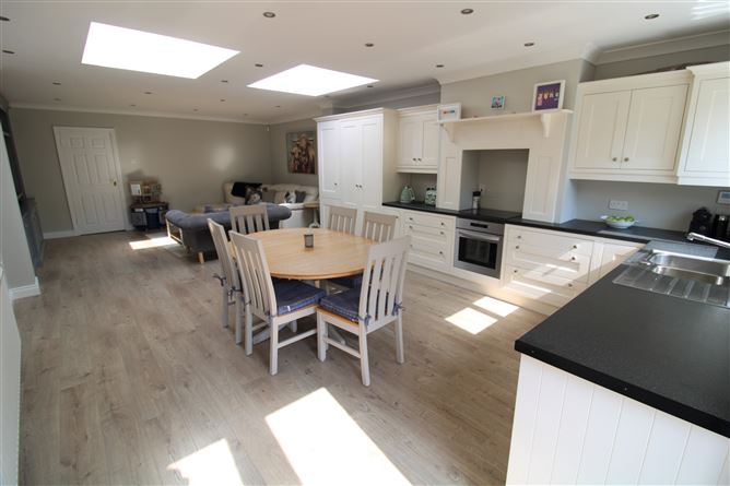 67 Park Drive Avenue, Castleknock,   Dublin 15