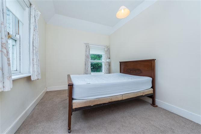 Riverview House, Carlow Road, Athy, Kildare
