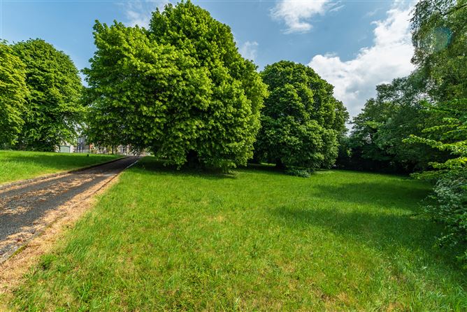 Riverview House, Carlow Road, Athy, Kildare