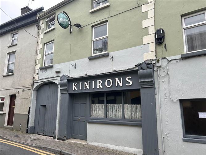 Kiniron`s Lounge And Restaurant, Rosemary Street, Roscrea, Tipperary