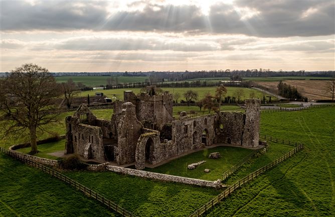 Bective Abbey Hideaway,Vacation Rental in Meath, Ireland
