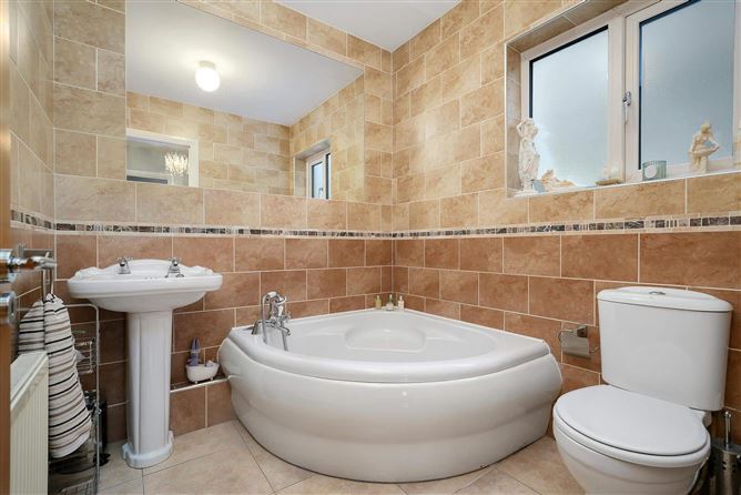 19 Broadfield Avenue, Broadfield Manor, Rathcoole, Co. Dublin