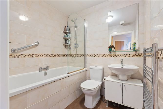 130 Bracken Hill, Simon's Ridge, Blackglen Road, Sandyford