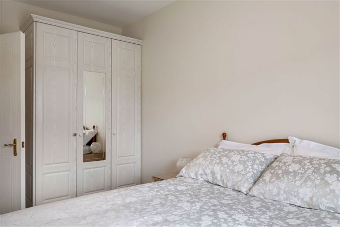 Photo 11 of 23 — 112 Fitzwilliam Quay, Ringsend, Dublin 4