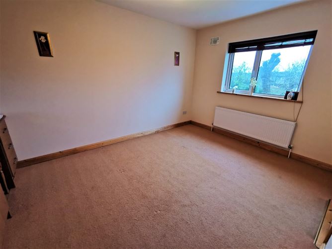 14 Lowpark Avenue, Charlestown, Co. Mayo
