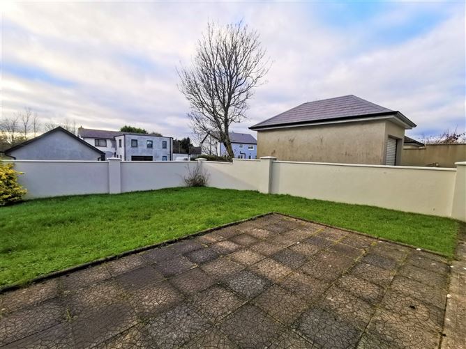 14 Lowpark Avenue, Charlestown, Co. Mayo
