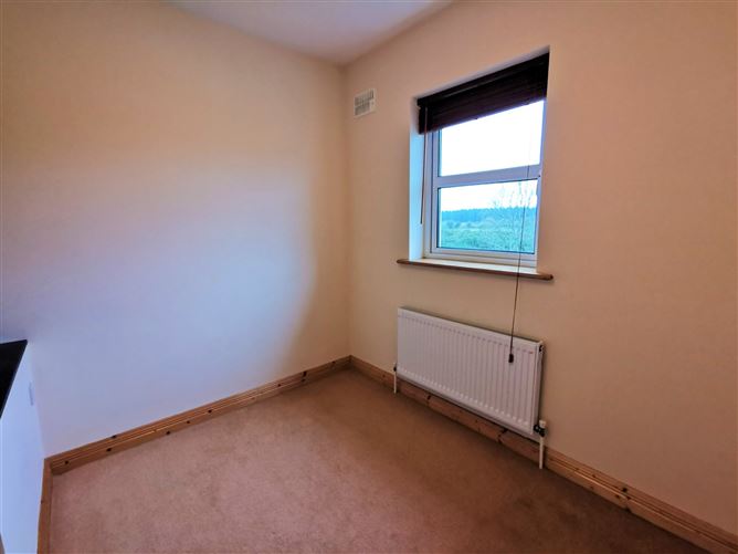 14 Lowpark Avenue, Charlestown, Co. Mayo