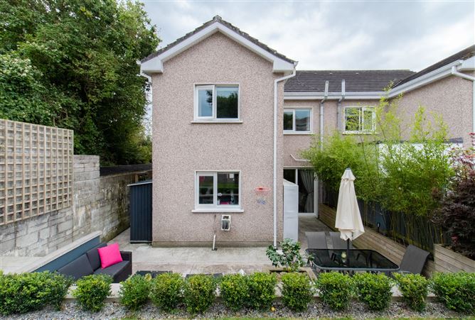 100 Ashmount Court , Silversprings , Tivoli, Cork