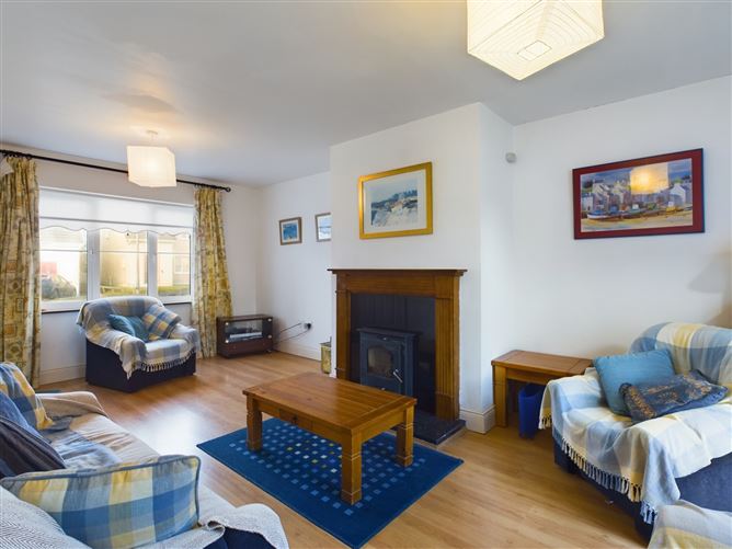 48 Summercove, Lahinch, Co. Clare.