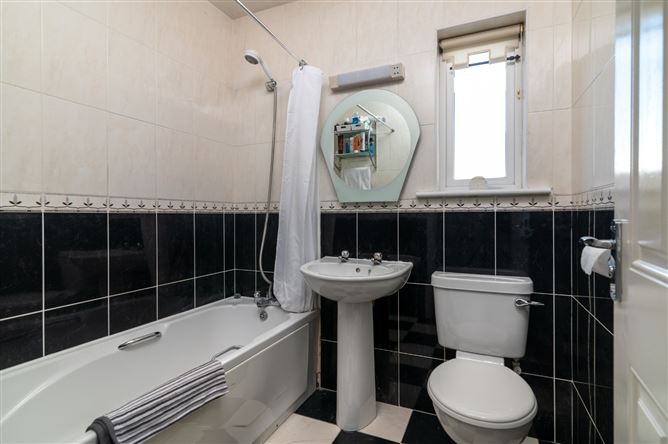 60 Norbury Woods Green, Tullamore, Co. Offaly