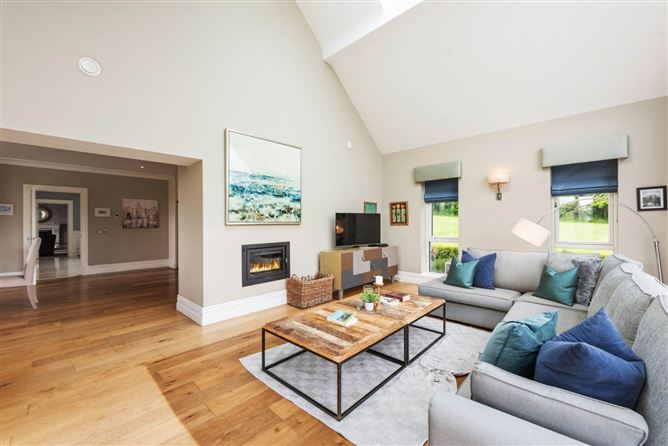 Samphire, 7 Stephenstown Lawns, Two Mile House, Naas, County Kildare