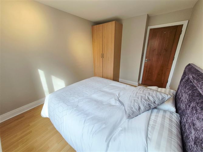 106 The Falcon, Jacobs Island, Blackrock, Cork