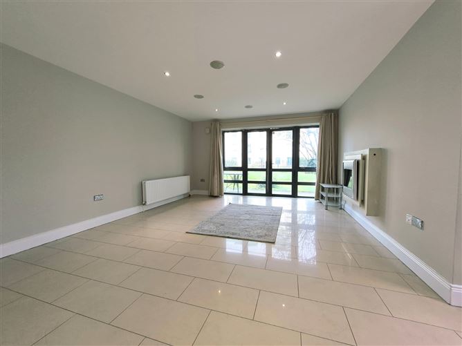 106 The Falcon, Jacobs Island, Blackrock, Cork