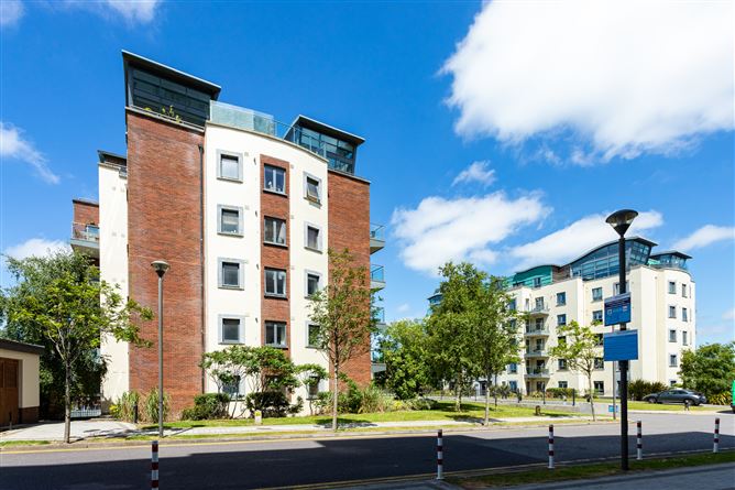 106 The Falcon, Jacobs Island, Blackrock, Cork