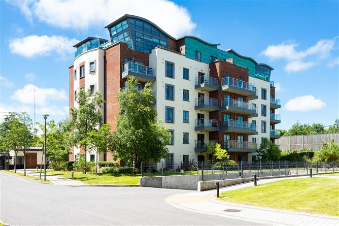 106 The Falcon, Jacobs Island, Blackrock, Cork