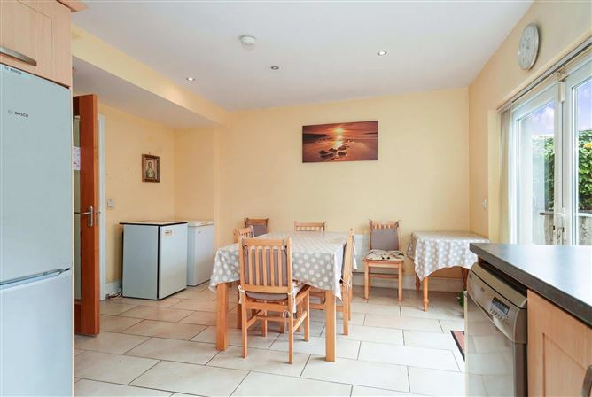 Photo 16 of 45 — 36 Glenties Park, Finglas, Dublin 11, D11 C7X2