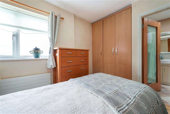 Photo 26 of 45 — 36 Glenties Park, Finglas, Dublin 11, D11 C7X2