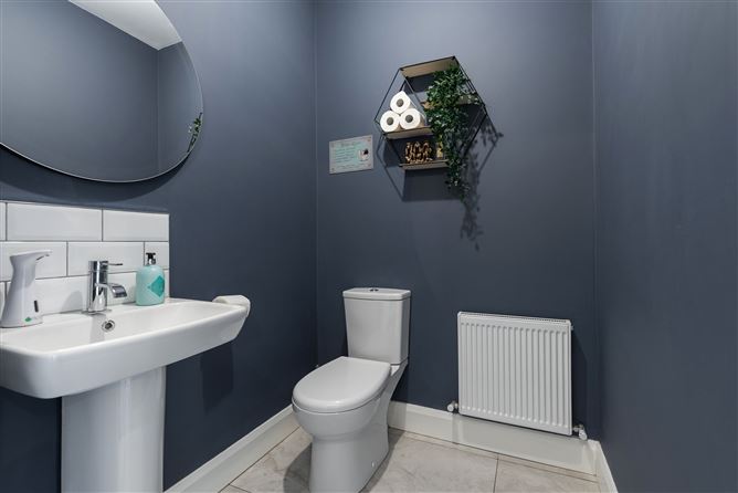 38 Bishops Gate, Kilternan, Dublin 18