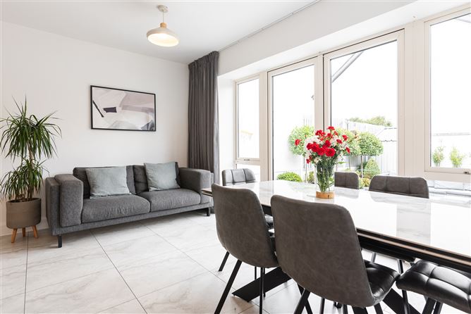 38 Bishops Gate, Kilternan, Dublin 18